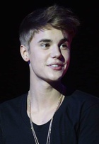 Justin Bieber : justin-bieber-1578434070.jpg