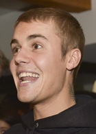 Justin Bieber : justin-bieber-1588354395.jpg