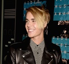 Justin Bieber : justin-bieber-1589138844.jpg