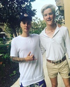 Justin Bieber : justin-bieber-1634057563.jpg