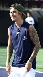 Justin Bieber : justin-bieber-1642913360.jpg