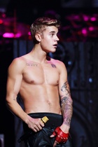 Justin Bieber : justin-bieber-1700491380.jpg