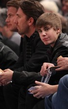 Justin Bieber : justinbieber_1296833102.jpg