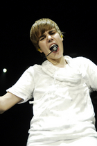 Justin Bieber : justinbieber_1300740113.jpg