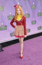 Katherine McNamara : katherine-mcnamara-1385922482.jpg