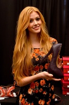 Katherine McNamara : katherine-mcnamara-1410906038.jpg