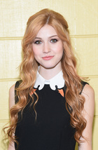 Katherine McNamara : katherine-mcnamara-1411749992.jpg