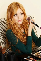 Katherine McNamara : katherine-mcnamara-1412883252.jpg