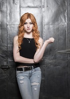 Katherine McNamara : katherine-mcnamara-1454973563.jpg