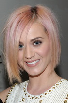 Katy Perry : katy-perry-1323026134.jpg