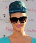 Katy Perry : katy-perry-1330023552.jpg