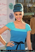 Katy Perry : katy-perry-1330178582.jpg