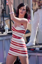 Katy Perry : katy-perry-1373315812.jpg