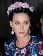 Katy Perry : katy-perry-1386296113.jpg