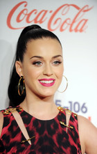 Katy Perry : katy-perry-1386702439.jpg