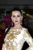 Katy Perry : katy-perry-1387070330.jpg