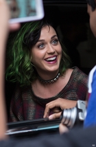 Katy Perry : katy-perry-1405235928.jpg