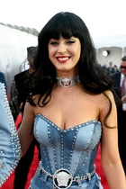 Katy Perry : katy-perry-1409012786.jpg