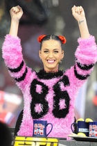 Katy Perry : katy-perry-1424537339.jpg