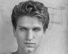 Keegan Allen : keegan-allen-1423317601.jpg