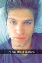 Keegan Allen : keegan-allen-1428122701.jpg