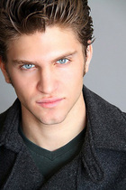 Keegan Allen : keeganallen_1305398299.jpg