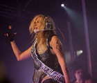 Ke$ha : keha-1338575370.jpg