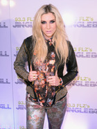 Ke$ha : keha-1357066621.jpg