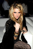 Ke$ha : keha-1401474164.jpg