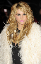 Ke$ha : keha_1282928630.jpg