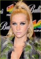 Ke$ha : keha_1292349343.jpg