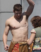 Kellan Lutz : kellan-lutz-1321748668.jpg