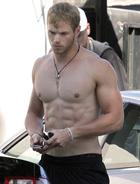 Kellan Lutz : kellan-lutz-1330194014.jpg