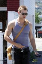 Kellan Lutz : kellan-lutz-1330194435.jpg