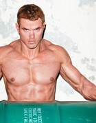 Kellan Lutz : kellan-lutz-1335926158.jpg