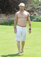 Kellan Lutz : kellan-lutz-1401467261.jpg