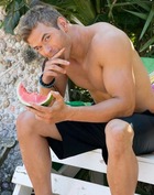 Kellan Lutz : kellan-lutz-1401467278.jpg