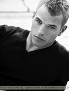 Kellan Lutz : kellanlutz_1242620523.jpg