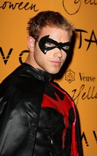 Kellan Lutz : kellanlutz_1257292265.jpg