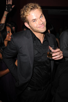 Kellan Lutz : kellanlutz_1295484165.jpg