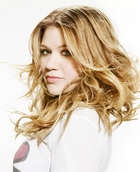 Kelly Clarkson : kelly-clarkson-1317925369.jpg