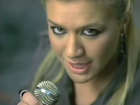 Kelly Clarkson : kelly-clarkson-1365956984.jpg