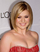 Kelly Clarkson : kellyclarkson_1277877083.jpg