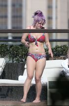 Kelly Osbourne : kelly-osbourne-1367126967.jpg