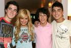 Kevin Jonas : TI4U_u1217091377.jpg