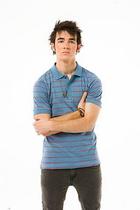 Kevin Jonas : kevinjonas_1217361797.jpg