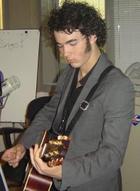 Kevin Jonas : kevinjonas_1217361803.jpg