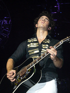 Kevin Jonas : kevinjonas_1221971193.jpg