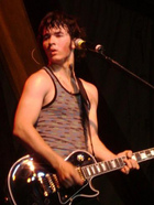 Kevin Jonas : kevinjonas_1221990505.jpg