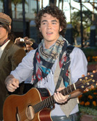 Kevin Jonas : kevinjonas_1221990666.jpg